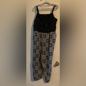 Torrid Size 2 Black and White Patterned Jumpsuit NWOT